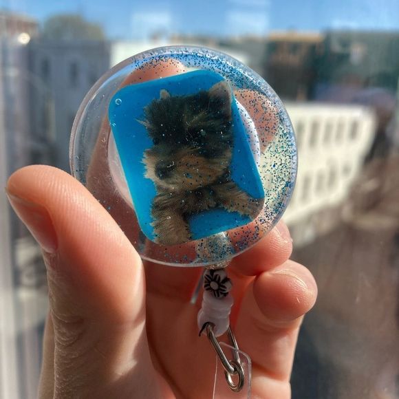 Small puppy badge clip - Picture 6 of 7